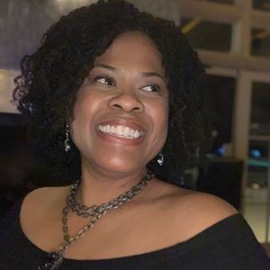 Meet your Posher, Ria